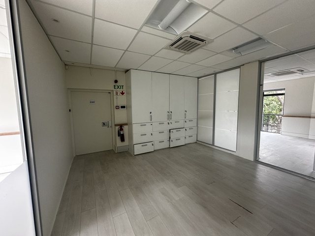 To Let Commercial Property for Rent in Newlands Western Cape